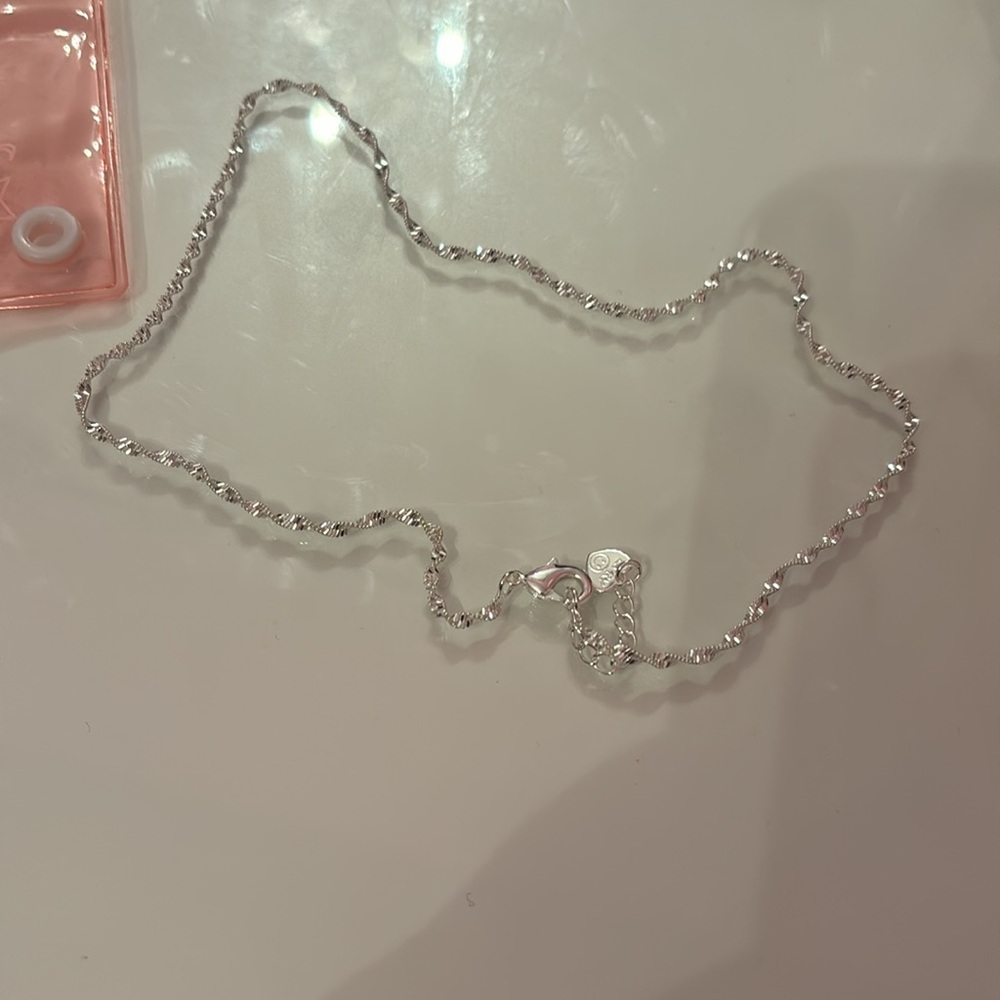 Jewelry - Picture 3 of 4